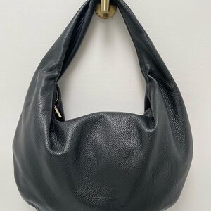 Flattered Alva Shoulder Hobo Bag in Black